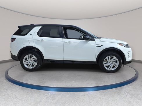 New 2026 Land Rover Discovery Sport Landmark AWD/4WD image 4