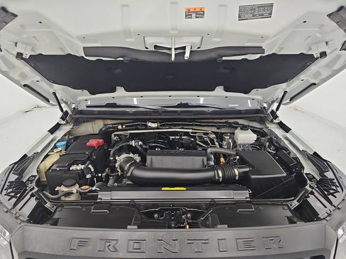 Used 2024 Nissan Frontier S RWD image 30
