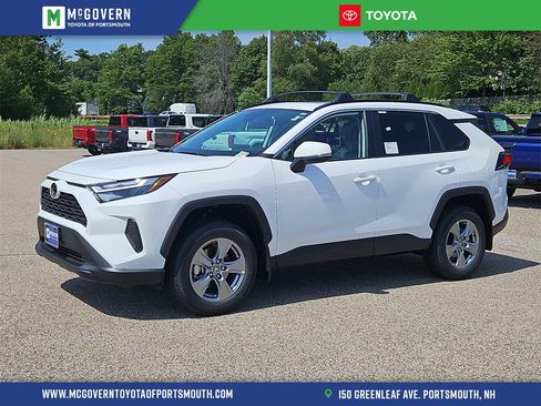 New 2025 Toyota RAV4 XLE image 1