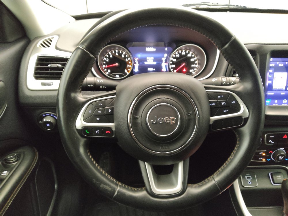 Used 2018 Jeep Compass Latitude w/ Popular Equipment Group FWD image 22