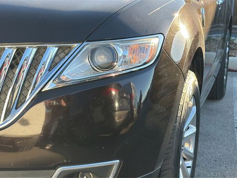 Used 2013 Lincoln MKX Base image 10