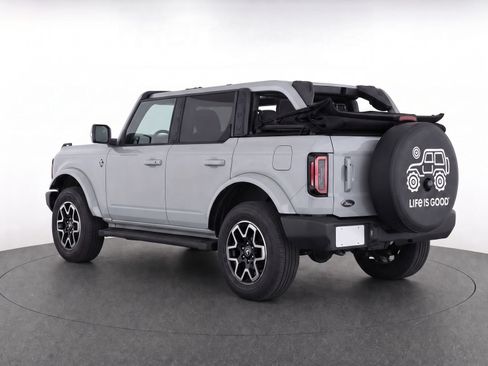 Used 2022 Ford Bronco Outer Banks AWD/4WD image 4