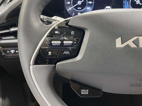New 2026 Kia Niro Wind FWD image 23