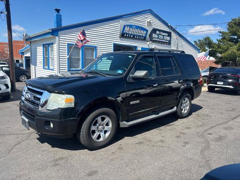 Used 2008 Ford Expedition XLT image 3