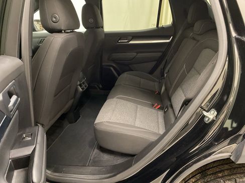 Used 2025 GMC Terrain Elevation image 16