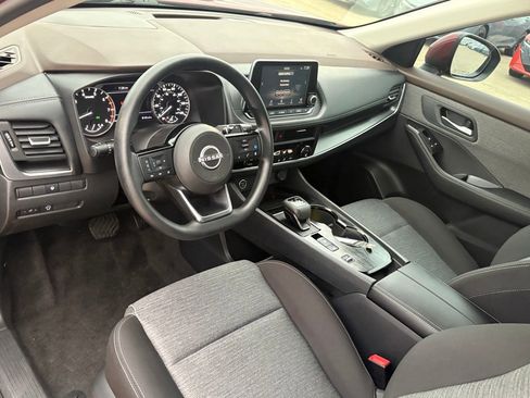 Used 2023 Nissan Rogue SV FWD image 16