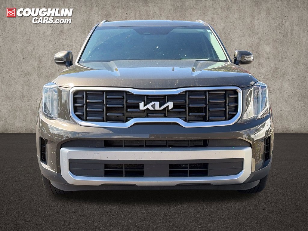 Used 2024 Kia Telluride S FWD image 2