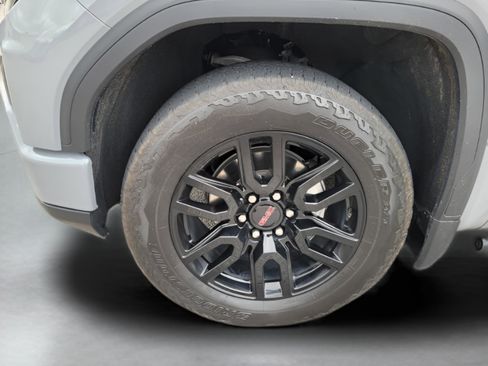 Used 2024 GMC Sierra 1500 Elevation image 26