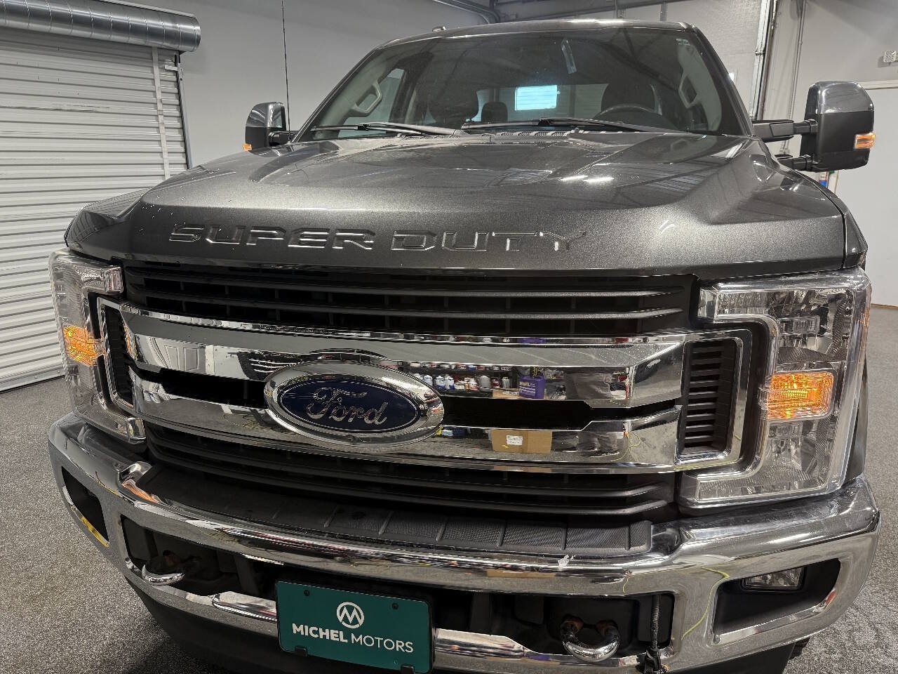 Used 2018 Ford F250 XLT w/ XLT Premium Package AWD/4WD image 2