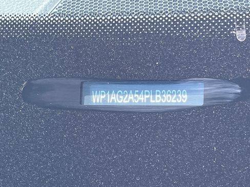 Used 2023 Porsche Macan S AWD/4WD image 30