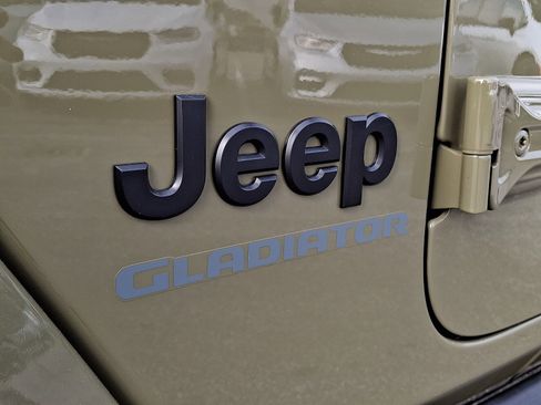 New 2026 Jeep Gladiator Sport image 22
