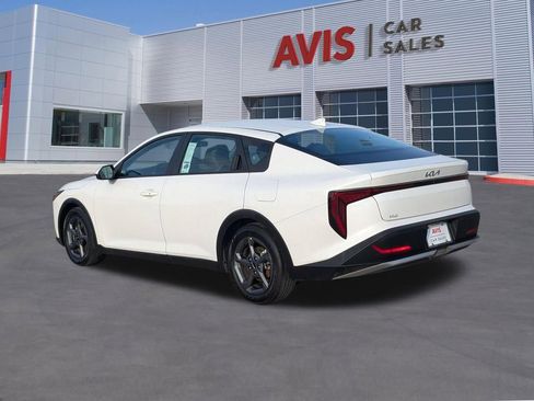 Used 2025 Kia K4 FWD image 9