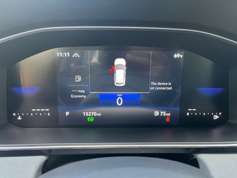 Used 2025 Volkswagen Jetta SE image 39