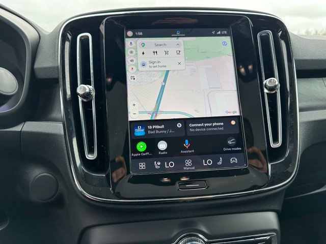 Used 2023 Volvo C40 P8 Recharge Ultimate AWD/4WD image 27