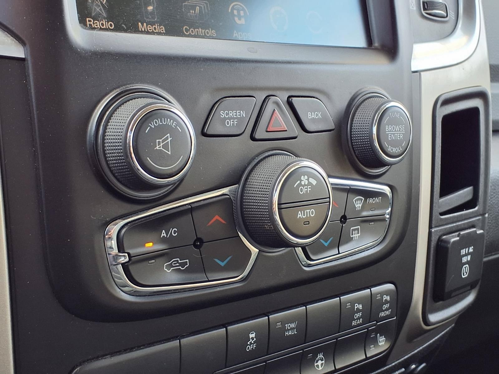 Used 2016 RAM 1500 Big Horn AWD/4WD image 24