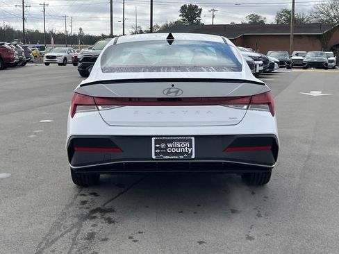 New 2026 Hyundai Elantra SEL w/ Cargo Package FWD image 6