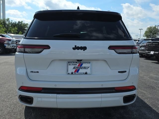 Used 2025 Jeep Grand Cherokee L Summit AWD/4WD image 16