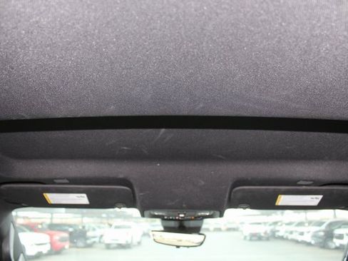 Used 2024 GMC Sierra 1500 AT4 w/ Technology Package image 22