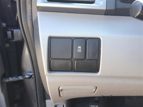 Used 2016 Honda Odyssey LX image 14