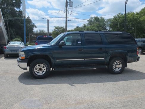 Used 2005 Chevrolet Suburban 2500 LS w/ Preferred Equipment Group image 4