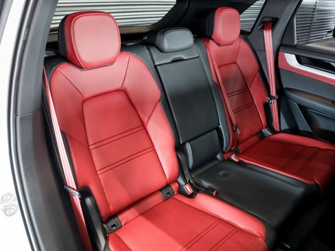 New 2026 Porsche Cayenne image 6