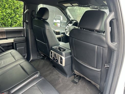 Used 2022 Ford F250 Lariat image 31