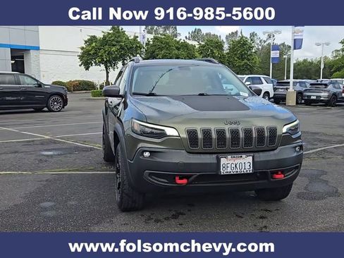 Used 2019 Jeep Cherokee Trailhawk w/ Trailer Tow Group image 3