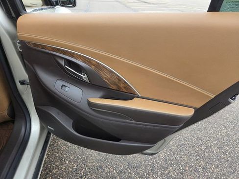 Used 2014 Buick LaCrosse Premium image 41
