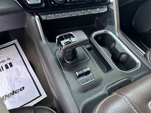 Used 2022 GMC Sierra 1500 Denali w/ Denali Reserve Package image 18