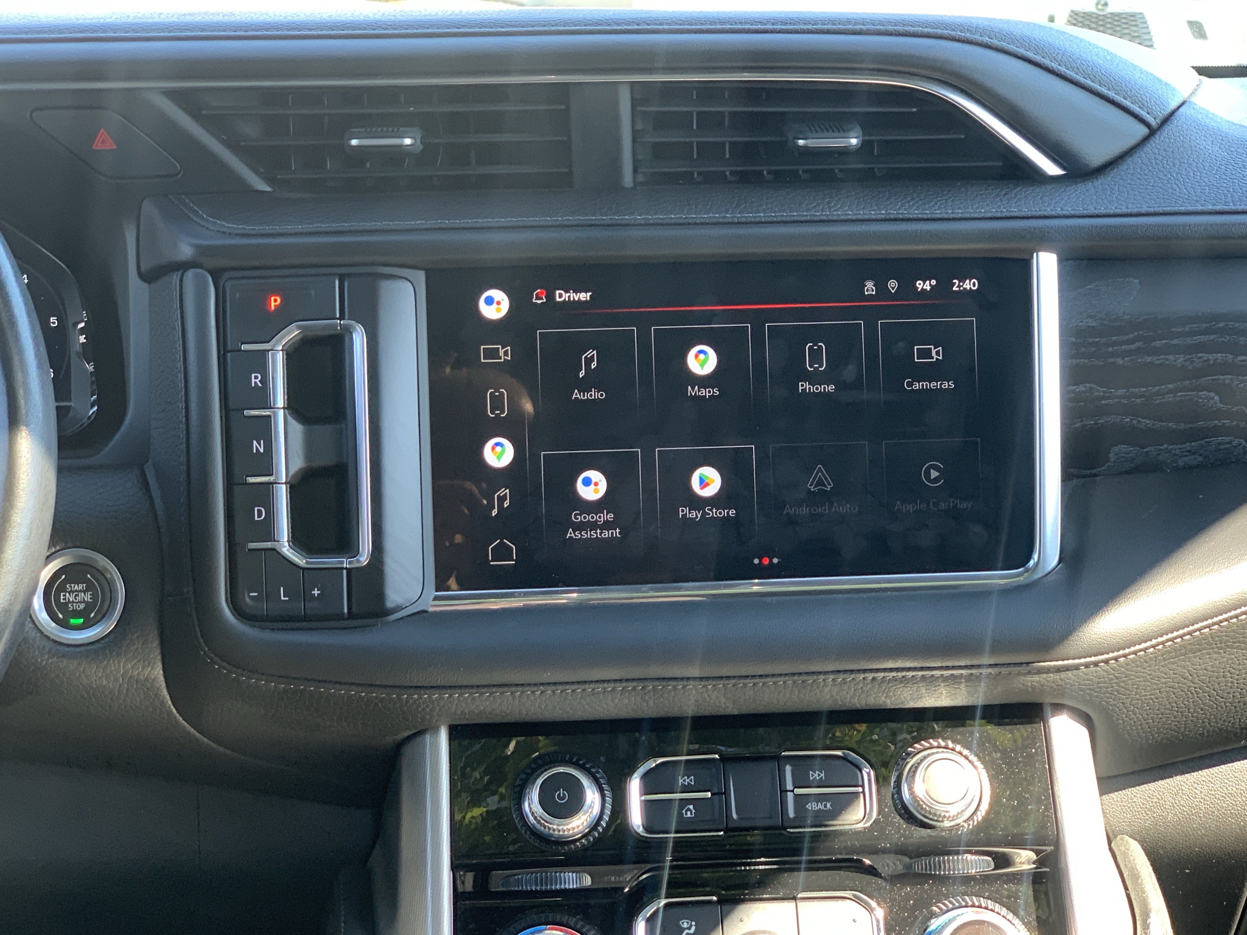 Used 2022 GMC Yukon Denali w/ Advanced Technology Package AWD/4WD image 29