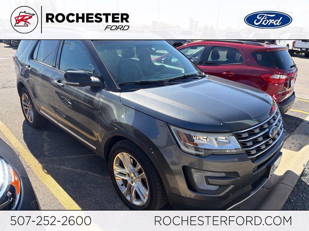 Used 2017 Ford Explorer XLT w/ XLT Technology Feature Bundle AWD/4WD image 1