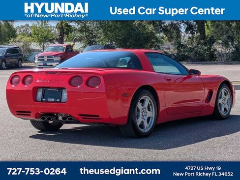 Used 1998 Chevrolet Corvette Coupe w/ Roof Pkg image 5