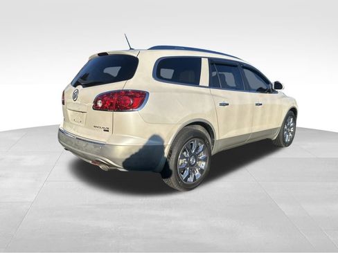 Used 2011 Buick Enclave CXL image 7