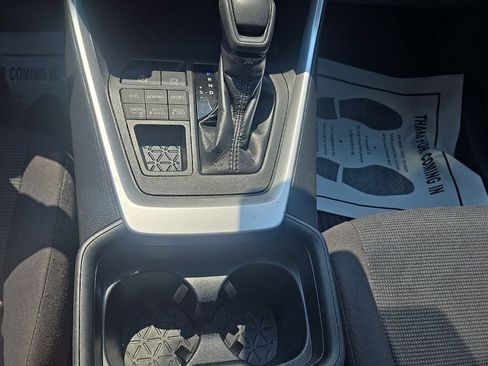 Used 2020 Toyota RAV4 LE w/ All Weather Liner Package AWD/4WD image 21