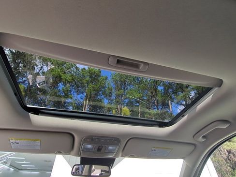 Used 2022 Kia Telluride EX image 21