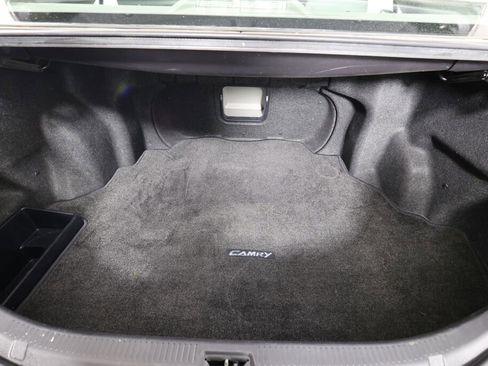 Used 2010 Toyota Camry XLE image 18