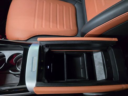 Used 2025 Mercedes-Benz GLC 300 4MATIC w/ AMG Line image 26