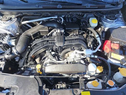 Used 2025 Subaru Crosstrek 2.0i Premium image 34