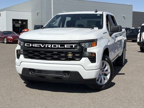 Used 2024 Chevrolet Silverado 1500 Custom AWD/4WD image 3
