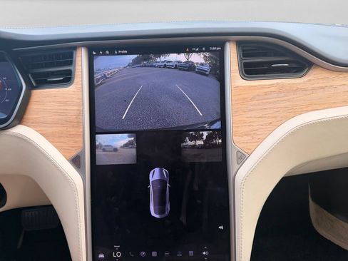 Used 2018 Tesla Model S AWD image 16