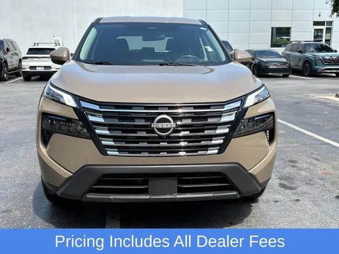 Certified 2025 Nissan Rogue SV AWD/4WD image 4