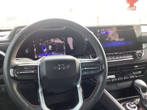 Used 2023 Chevrolet Colorado Z71 w/ Z71 Convenience Package 2 image 25