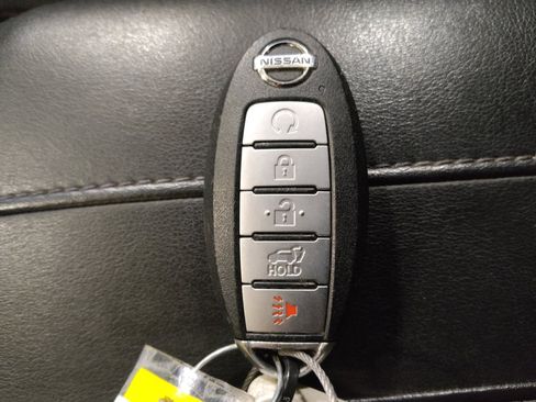 Used 2020 Nissan Rogue SV AWD/4WD image 32