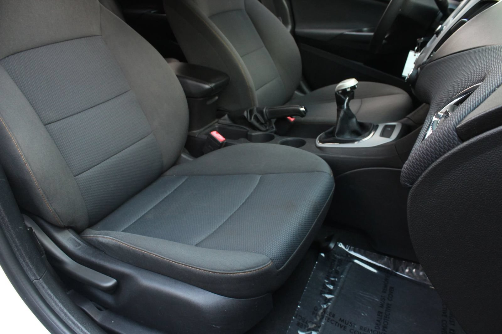 Used 2018 Chevrolet Cruze LS FWD image 27