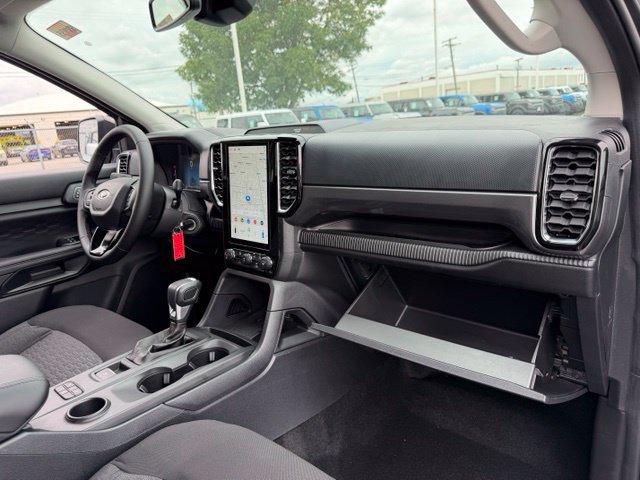 New 2026 Ford Ranger XLT w/ Black Appearance Package RWD image 12