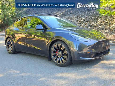 Used 2024 Tesla Model Y Performance AWD/4WD image 3