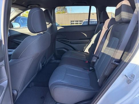 New 2026 Jeep Cherokee Laredo image 9