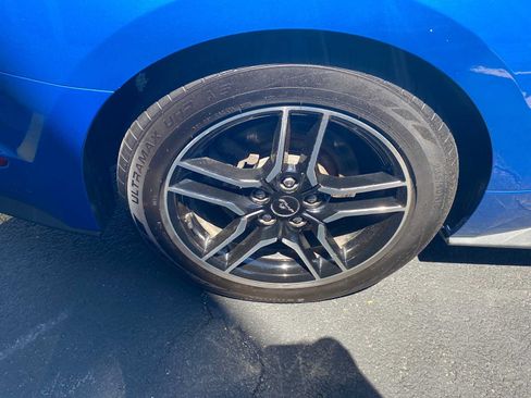 Used 2019 Ford Mustang GT Premium RWD image 36