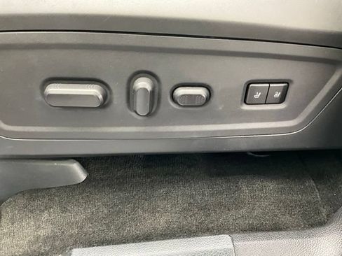 Used 2017 Lincoln Navigator Reserve AWD/4WD image 35