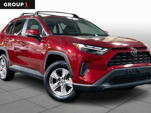 Used 2023 Toyota RAV4 XLE w/ Convenience Package image 3